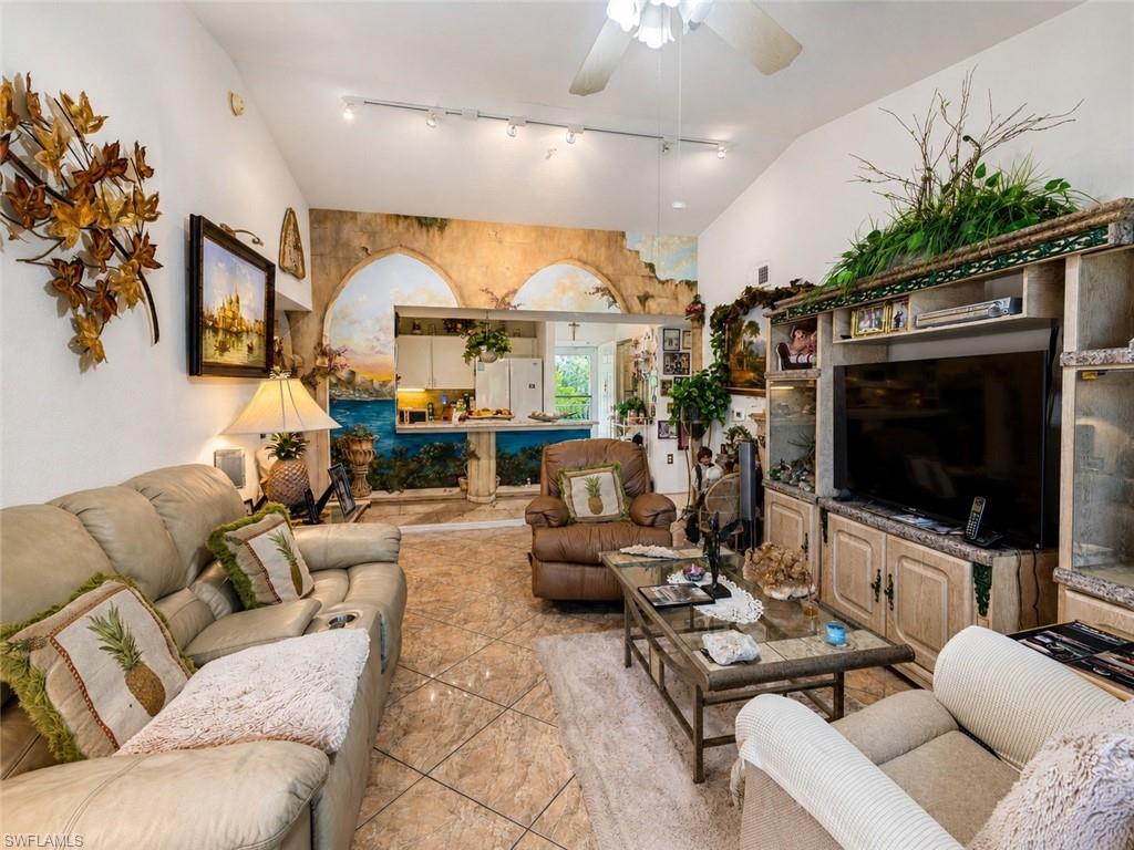 8294 Key Royal CIR 1631