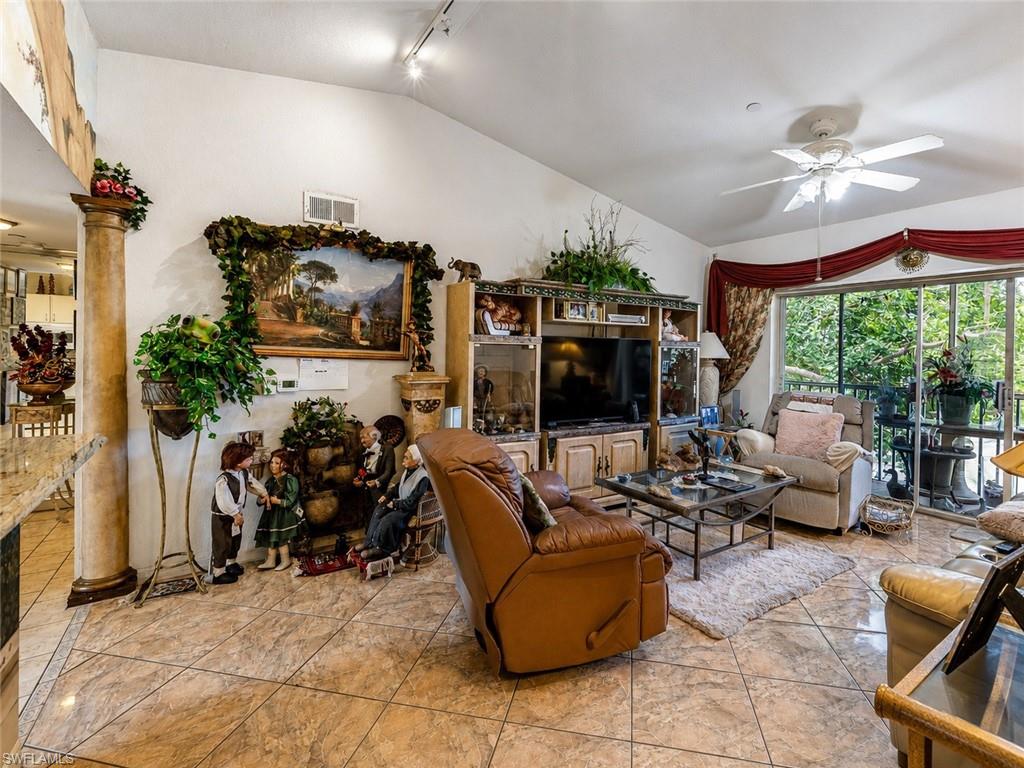 8294 Key Royal CIR 1631
