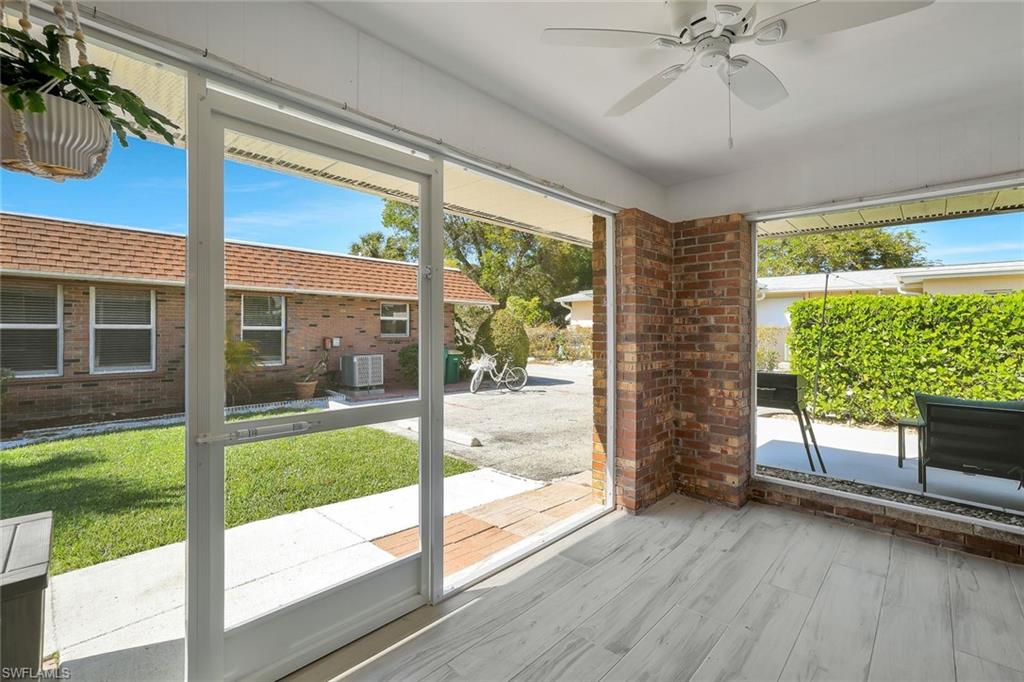 2710 Arbutus ST B1