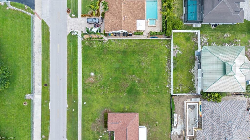 1437 Bermuda RD