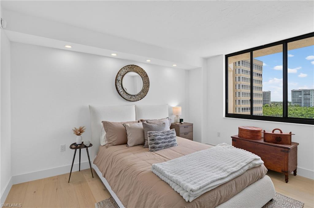 11 Bluebill AVE 606
