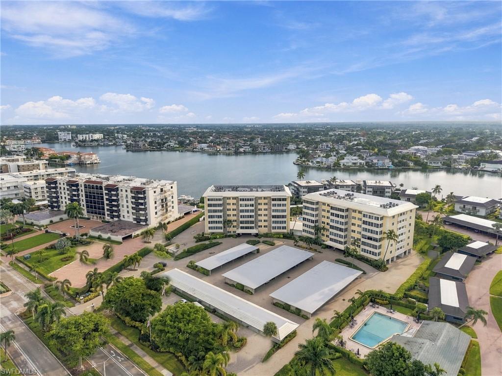 3410 Gulf Shore BLVD N 304
