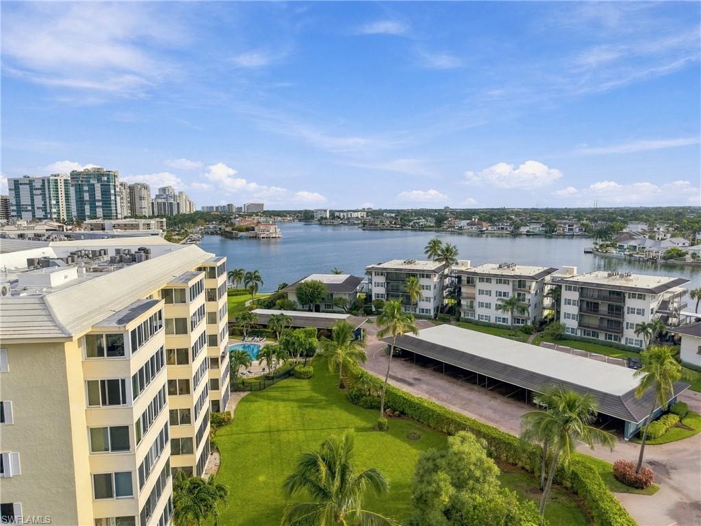 3410 Gulf Shore BLVD N 304