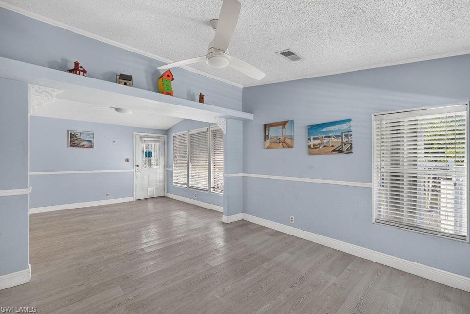 656 Palm CIR W