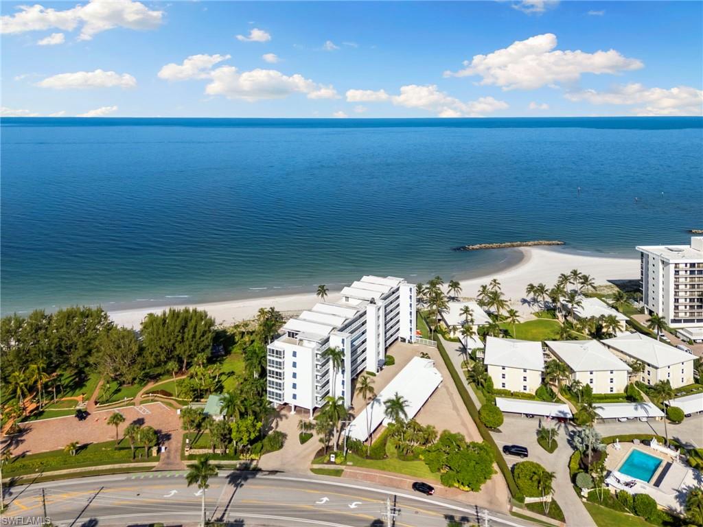 2121 Gulf Shore BLVD N 203