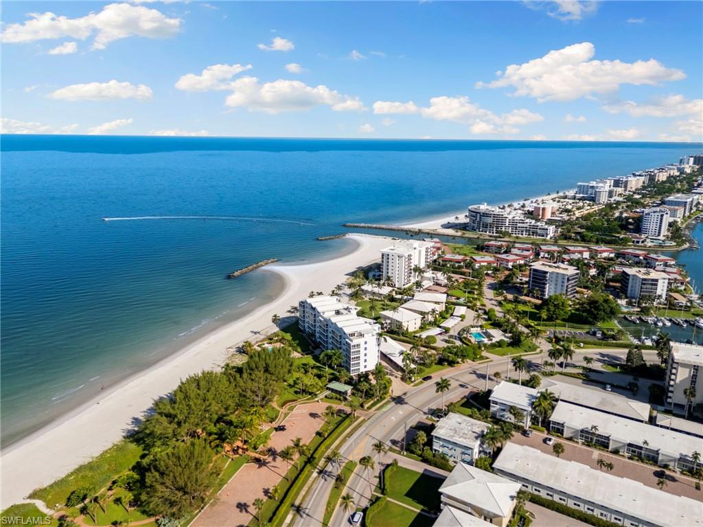 2121 Gulf Shore BLVD N 203