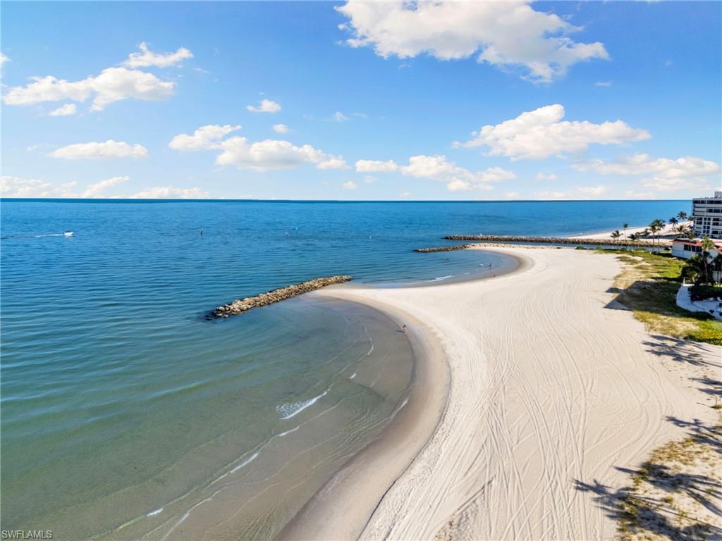 2121 Gulf Shore BLVD N 203