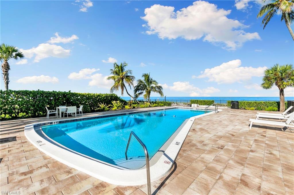 2121 Gulf Shore BLVD N 203