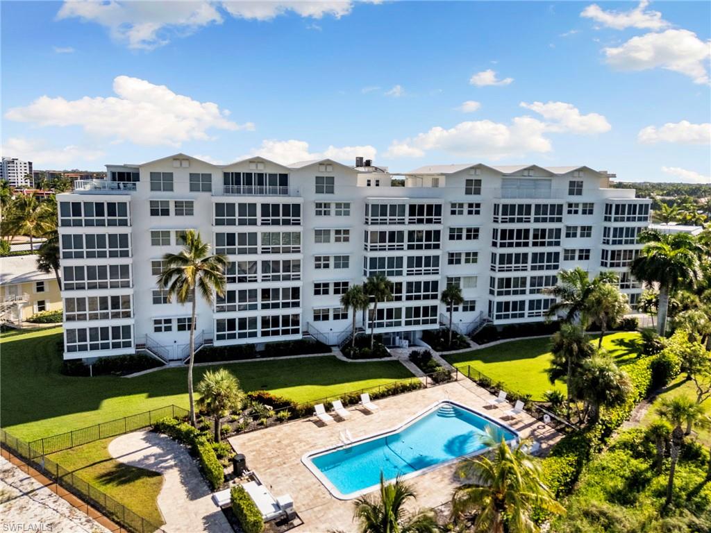 2121 Gulf Shore BLVD N 203