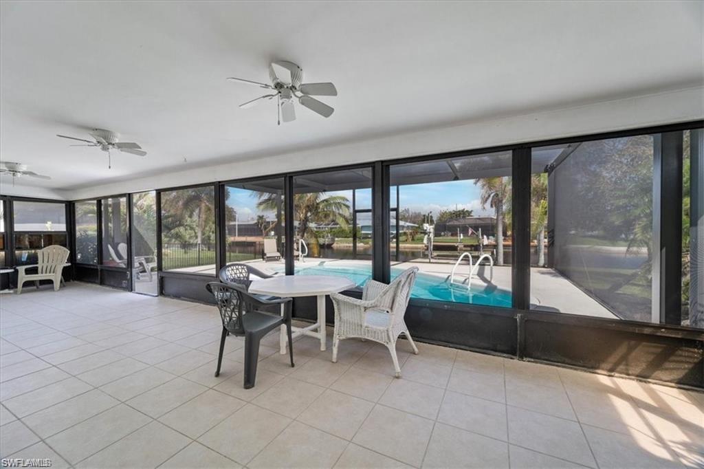 6128 Cocos DR