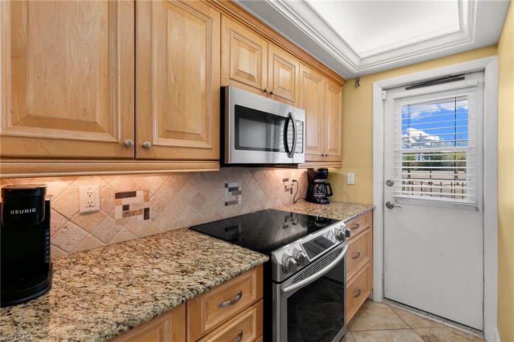 380 Seaview CT 203