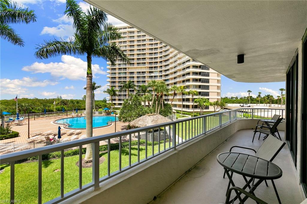 380 Seaview CT 203