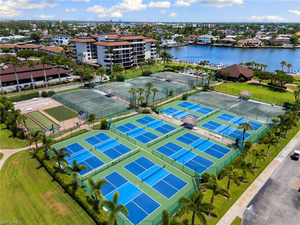 380 Seaview CT 203