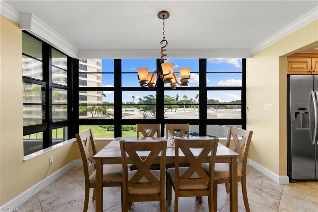 380 Seaview CT 203