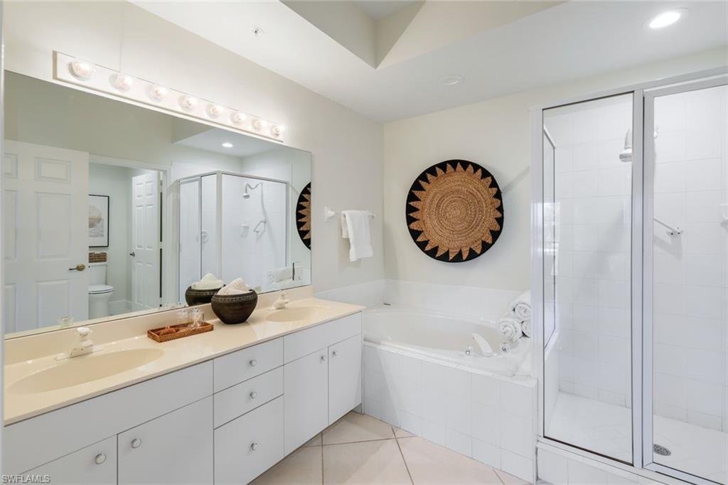 4120 Bayhead DR 105