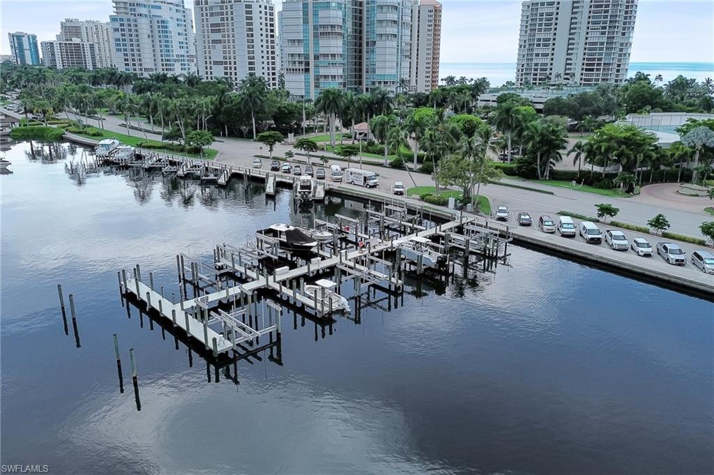 4450 Gulf Shore BLVD N