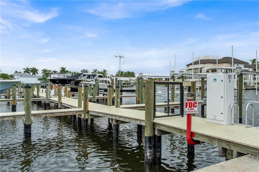 4450 Gulf Shore BLVD N