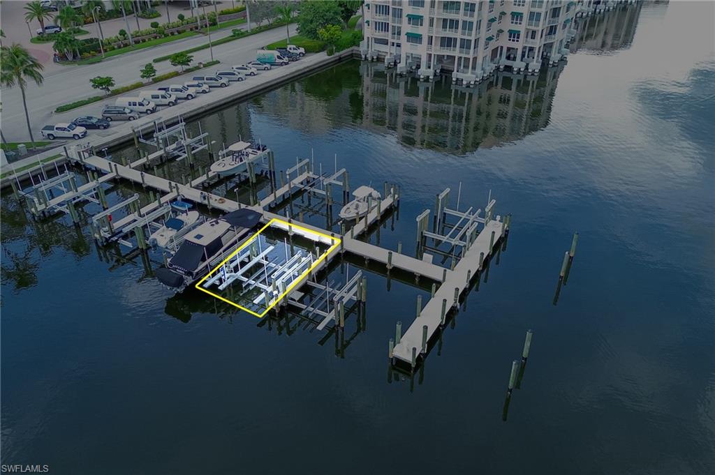 4450 Gulf Shore BLVD N