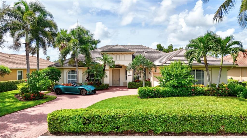 4995 Rustic Oaks CIR