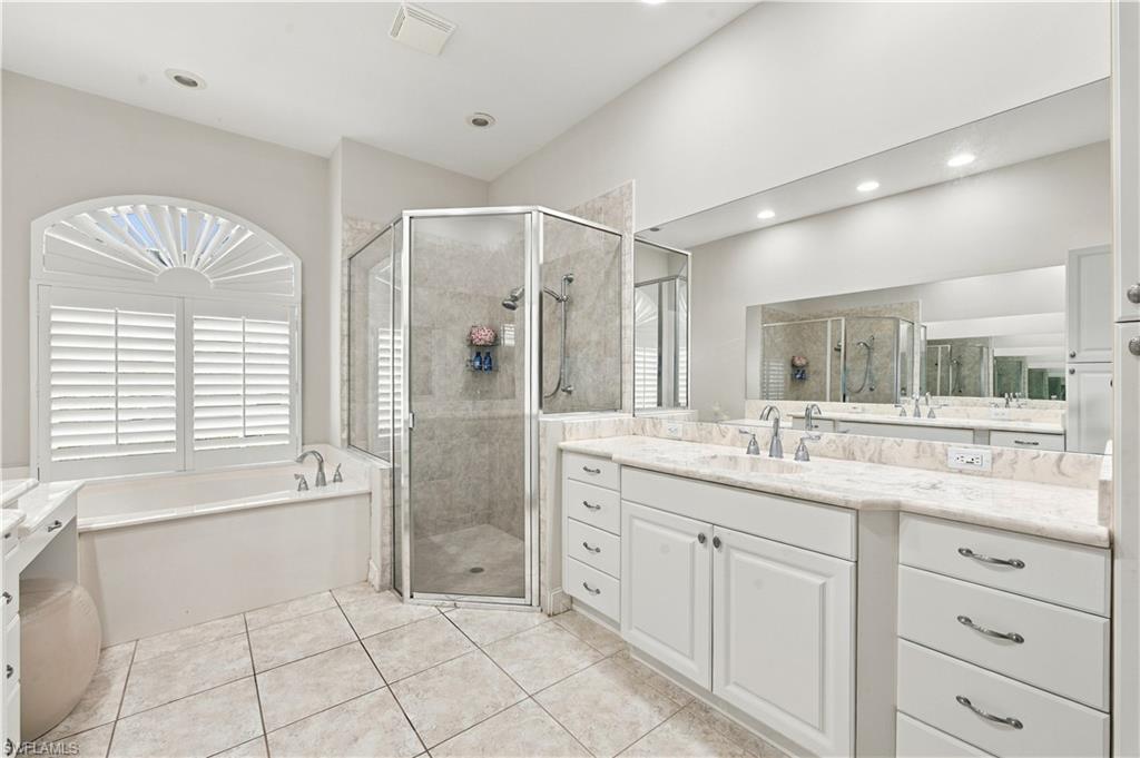 4995 Rustic Oaks CIR