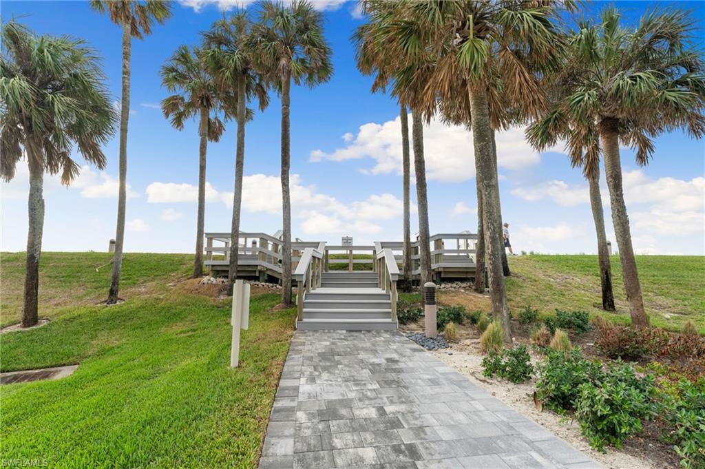 4401 Gulf Shore BLVD N 1206