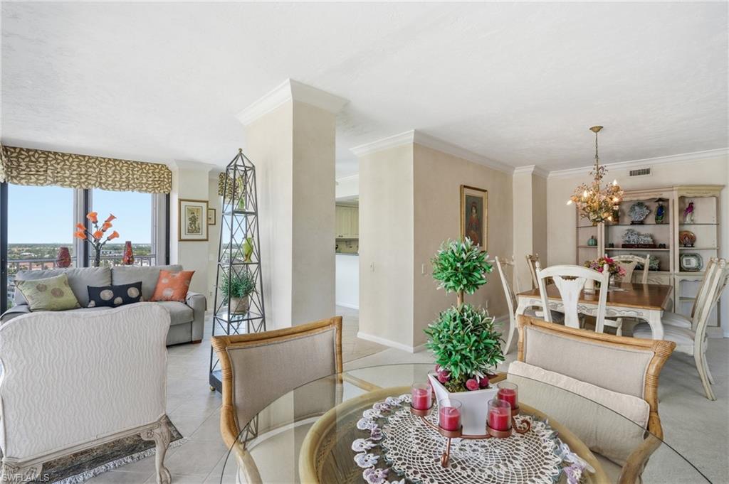 4401 Gulf Shore BLVD N 1206