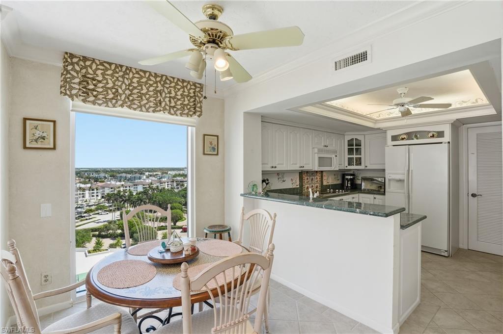 4401 Gulf Shore BLVD N 1206
