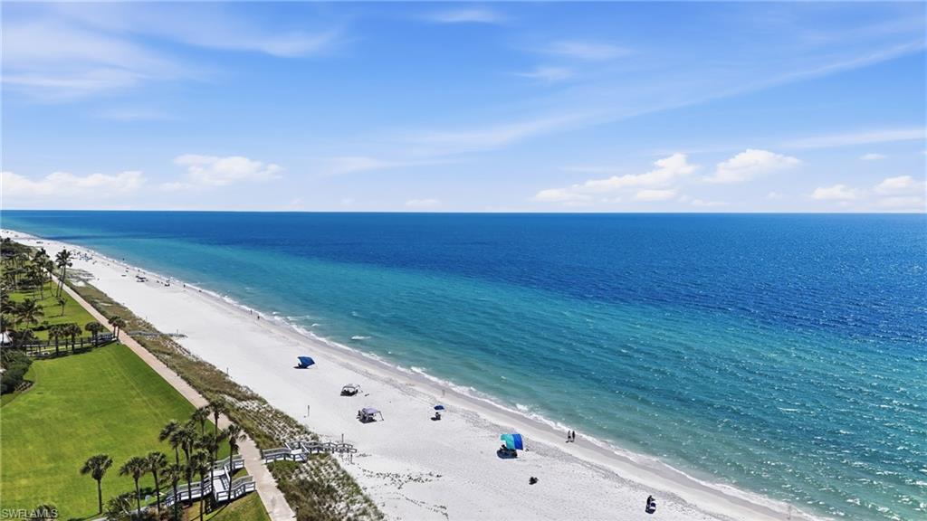 4401 Gulf Shore BLVD N 1206