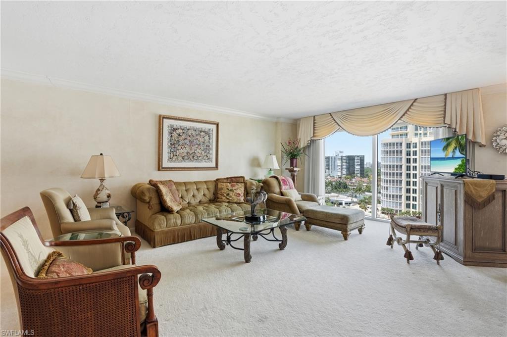 4401 Gulf Shore BLVD N 1206