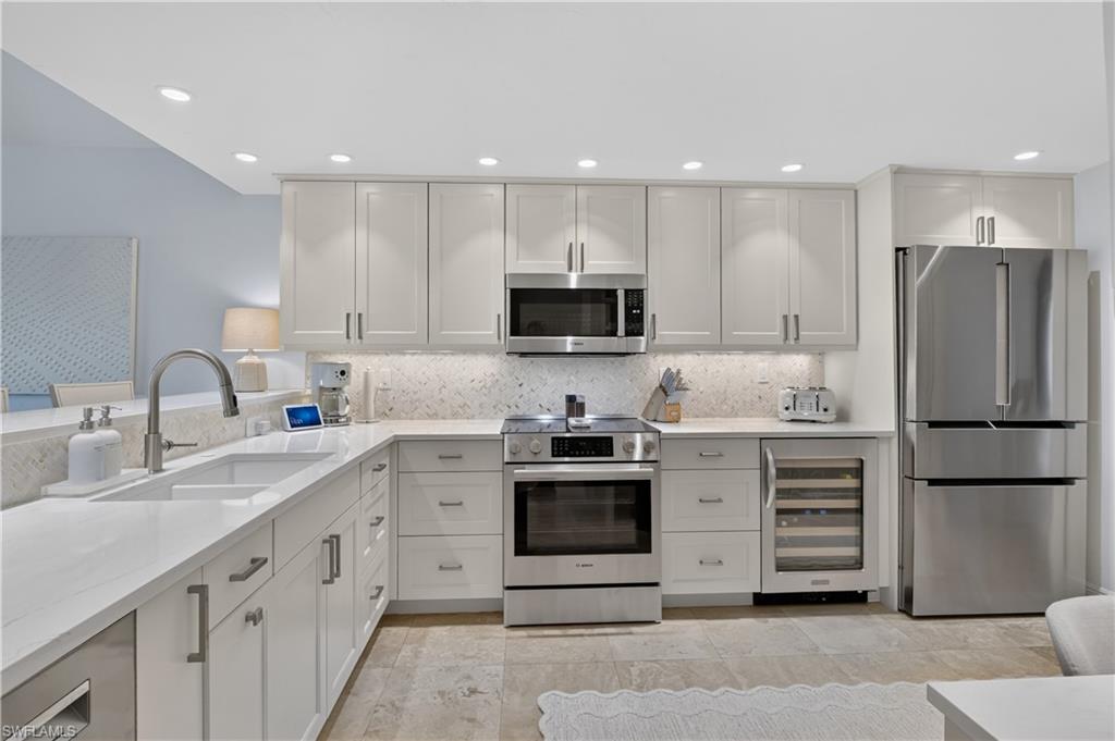 6350 Pelican Bay BLVD B206