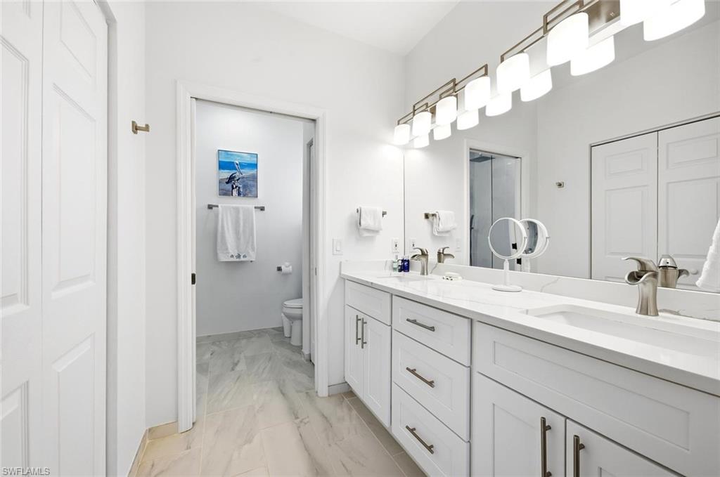250 Robin Hood CIR 201