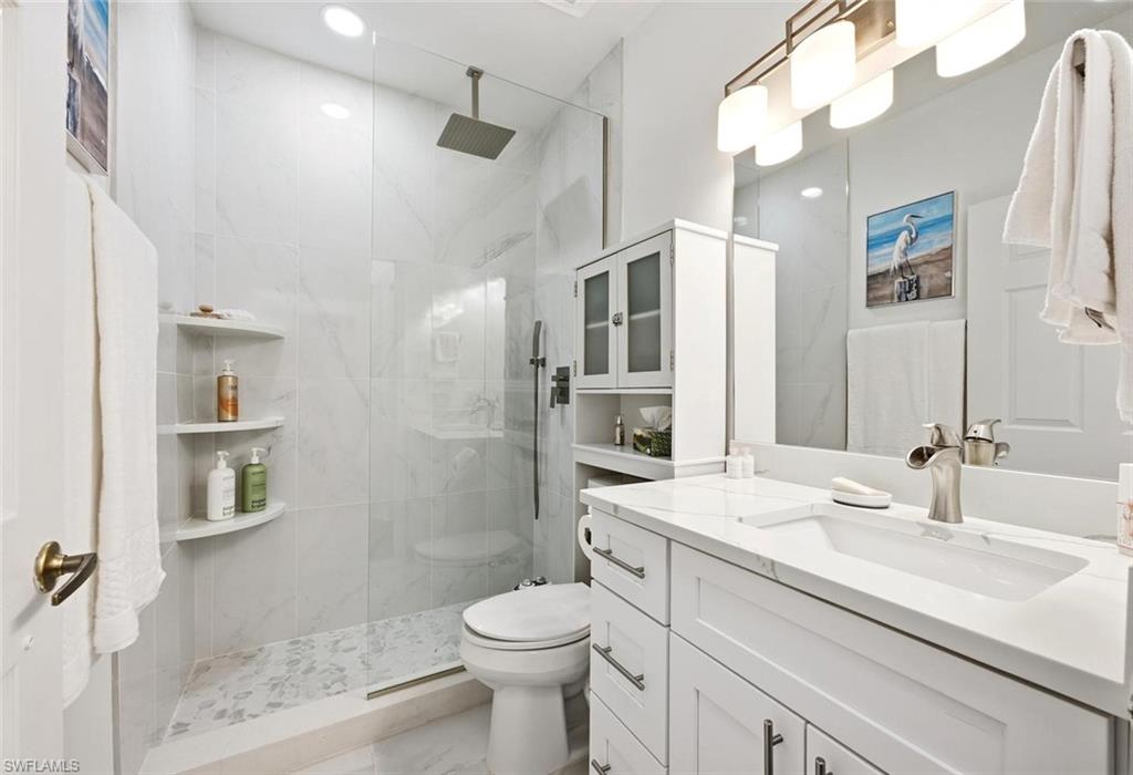 250 Robin Hood CIR 201