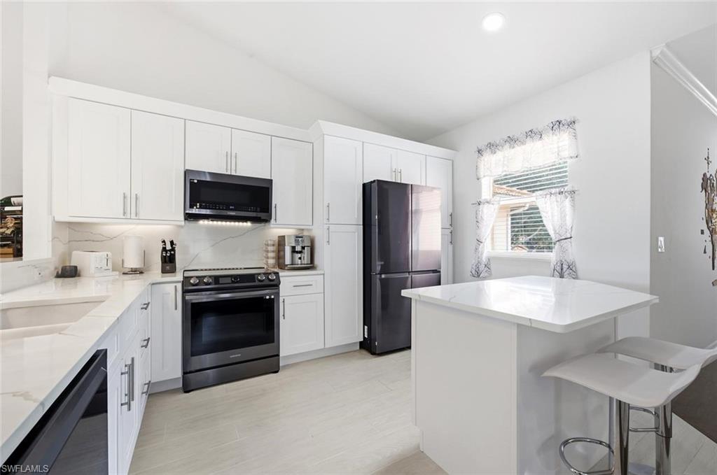 250 Robin Hood CIR 201