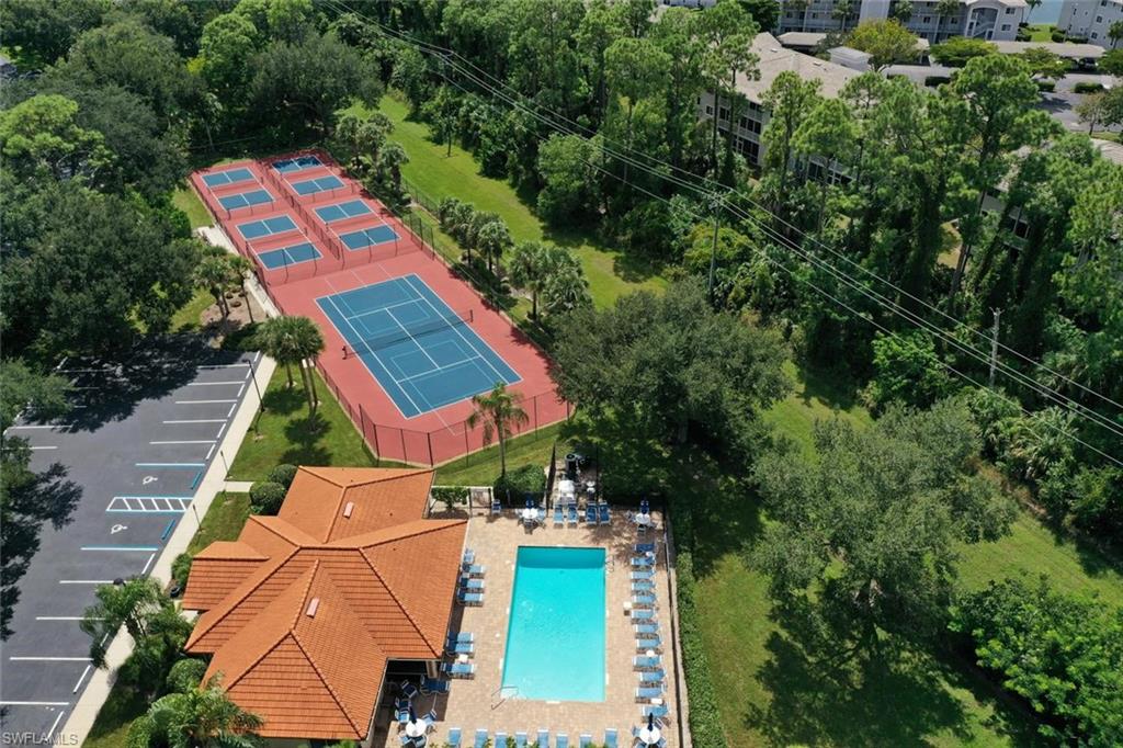 250 Robin Hood CIR 201