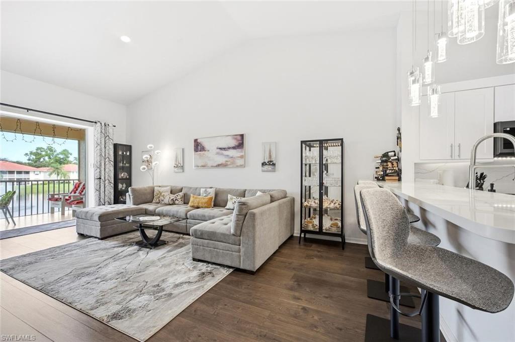 250 Robin Hood CIR 201