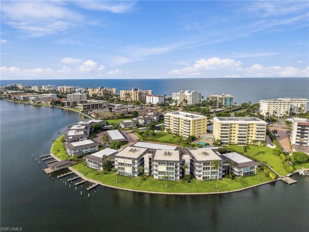 3410 Gulf Shore BLVD N 304