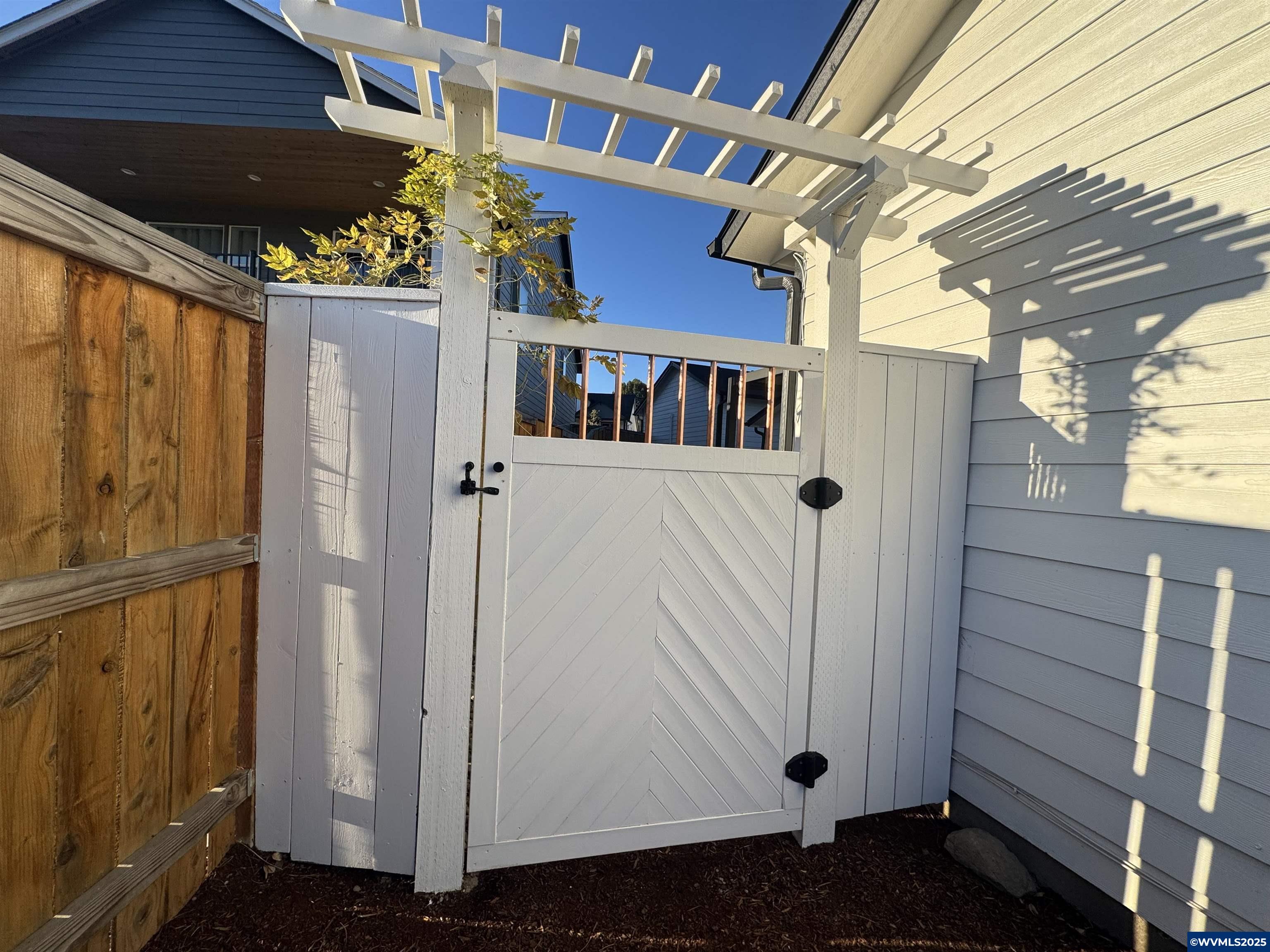 2554 Kitsap St NW St