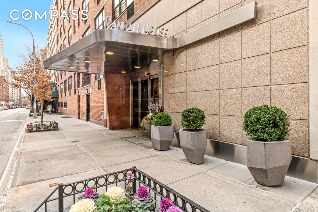 63 E 9th Street 14K