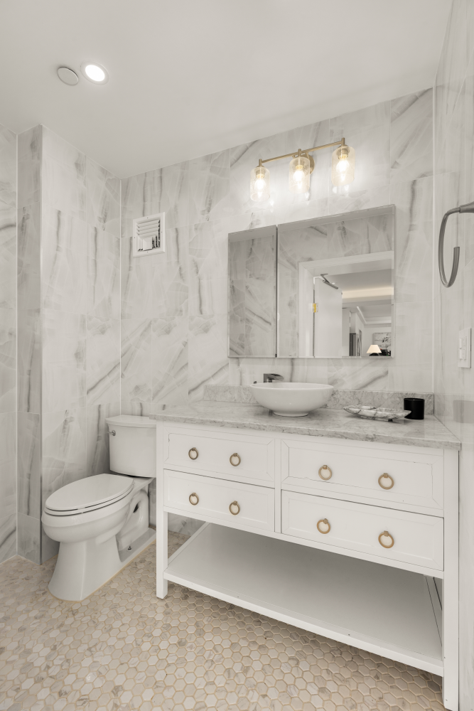 160 CENTRAL Park S 1730