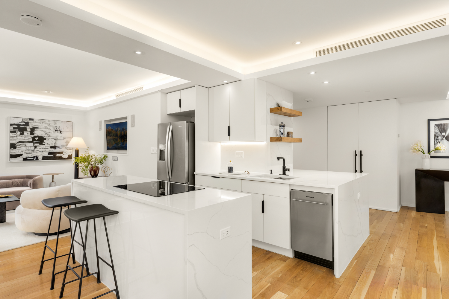 160 CENTRAL Park S 1730