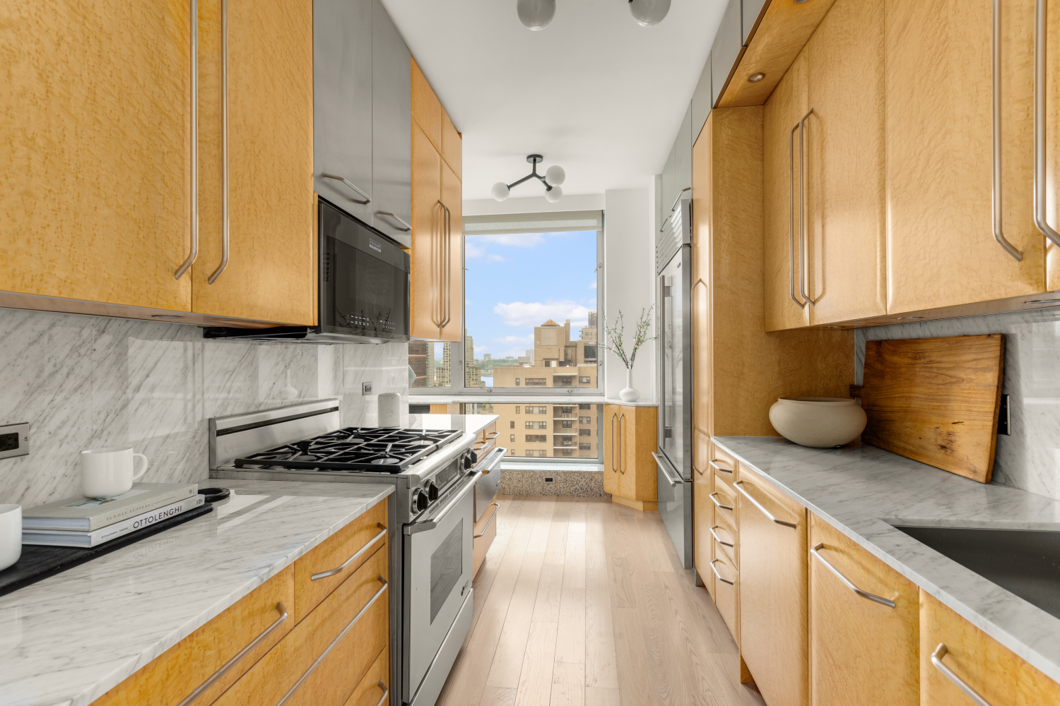 1965 BROADWAY 20A