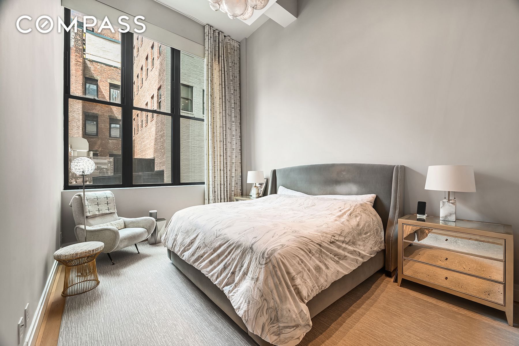 421 Hudson Street 318