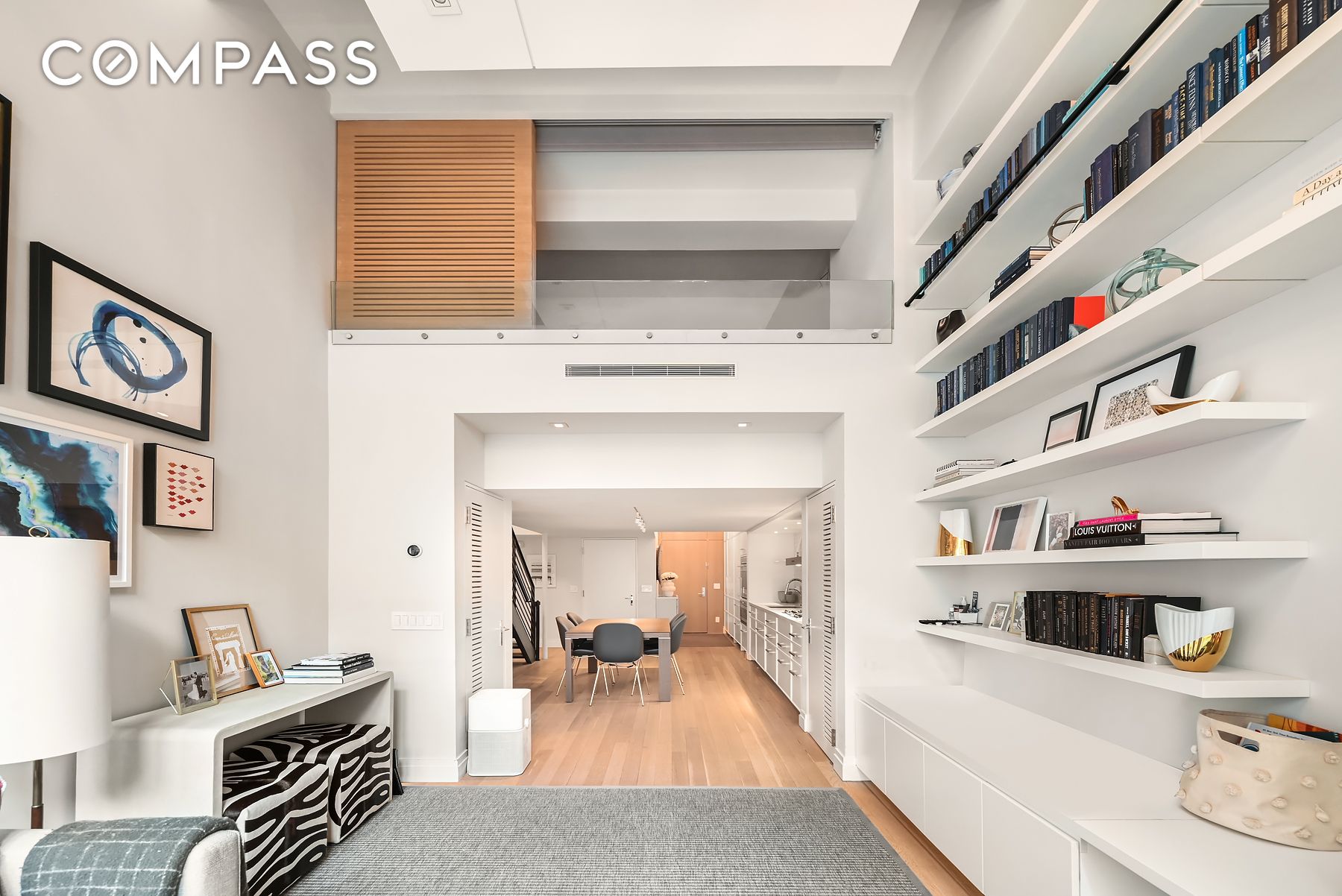 421 Hudson Street 318