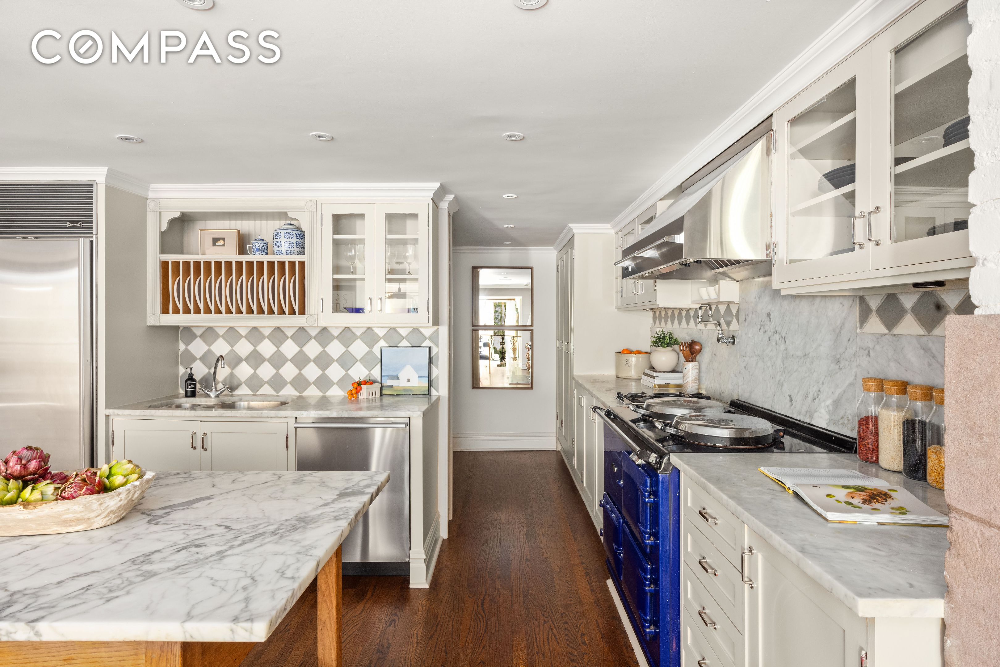 222 E 11th Street GARDEN