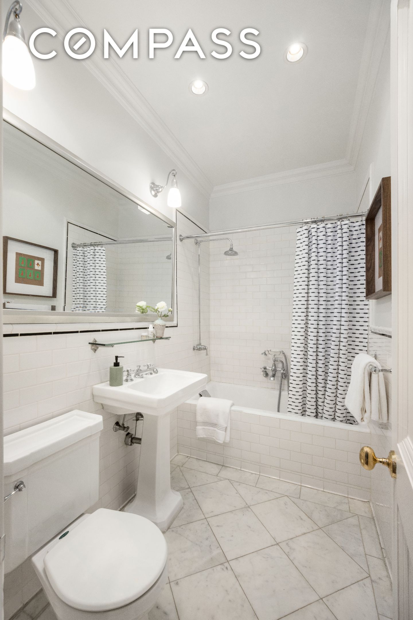 222 E 11th Street GARDEN