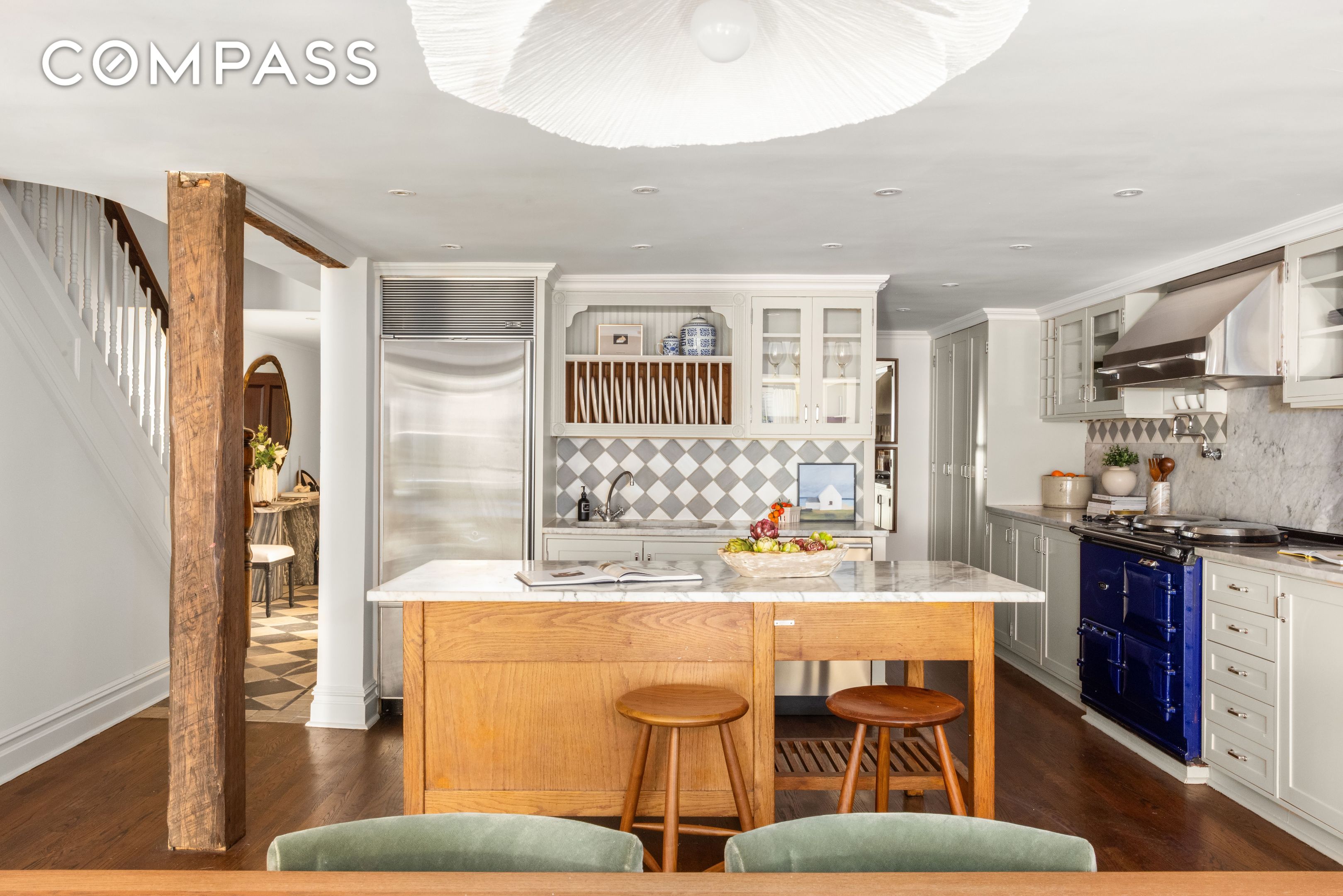 222 E 11th Street GARDEN