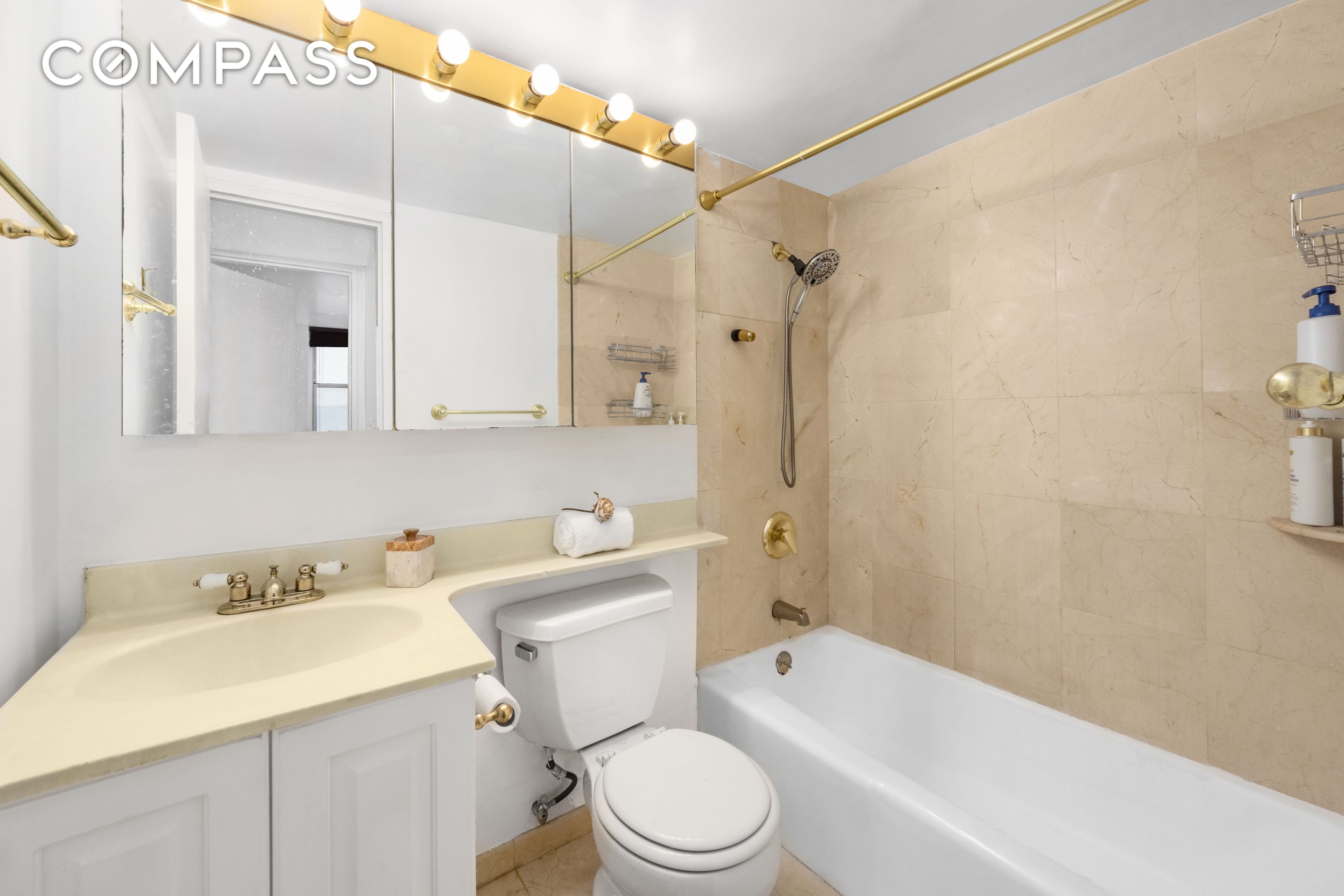200 E 58th Street 6B