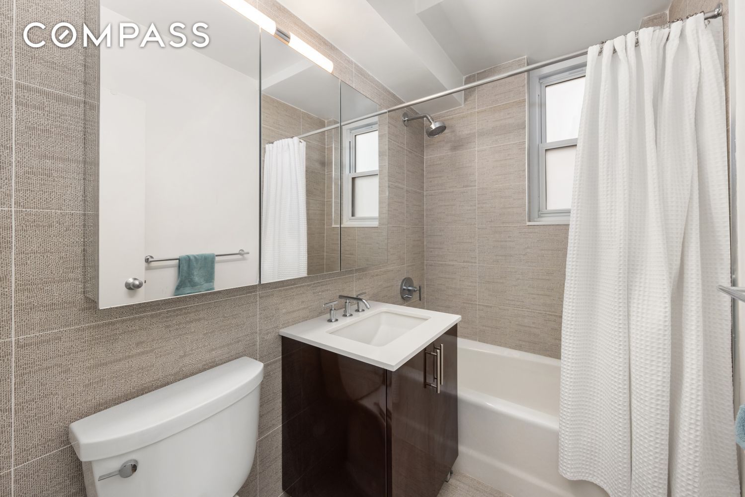 63 E 9th Street 3U