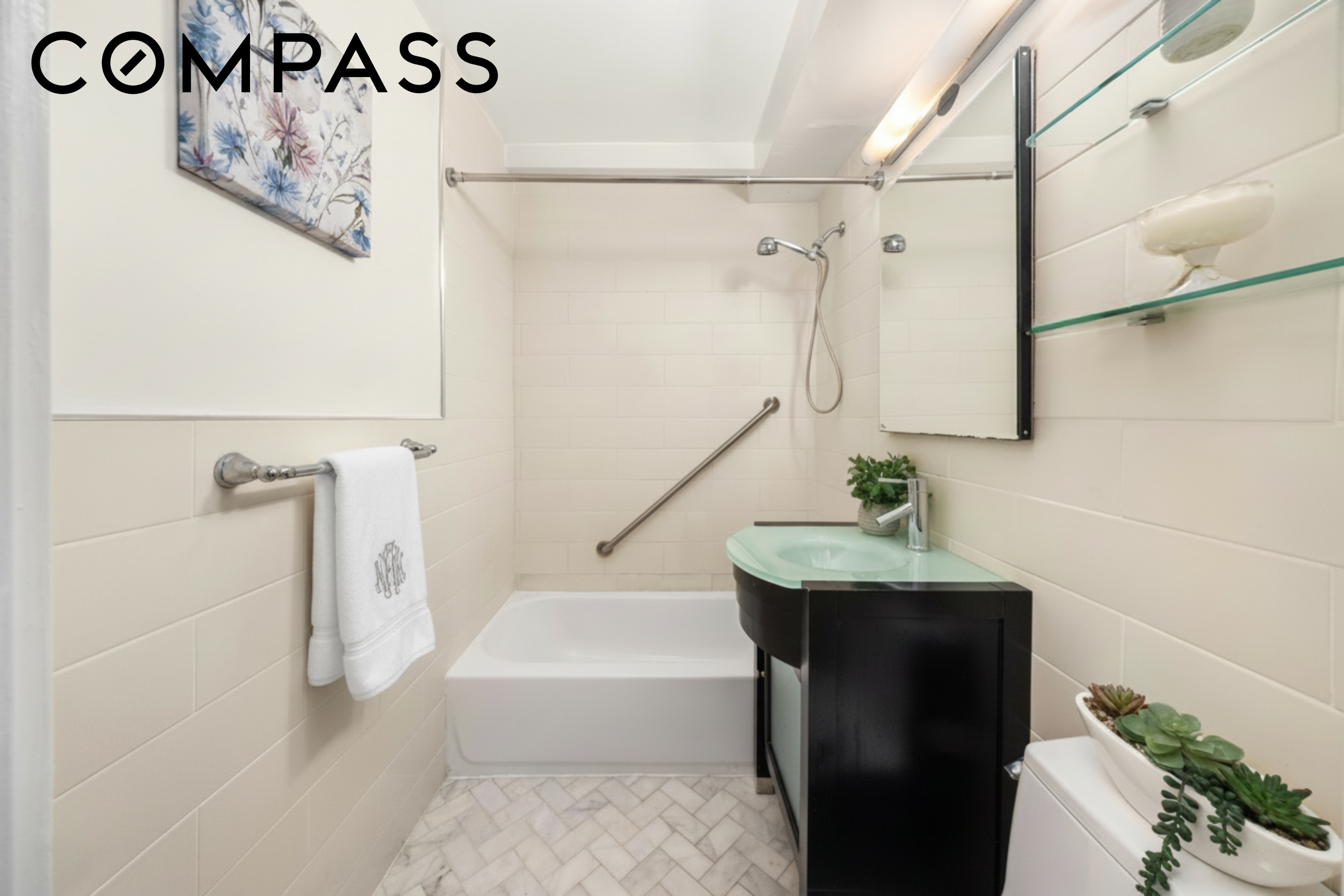 233 E 70th Street 8T