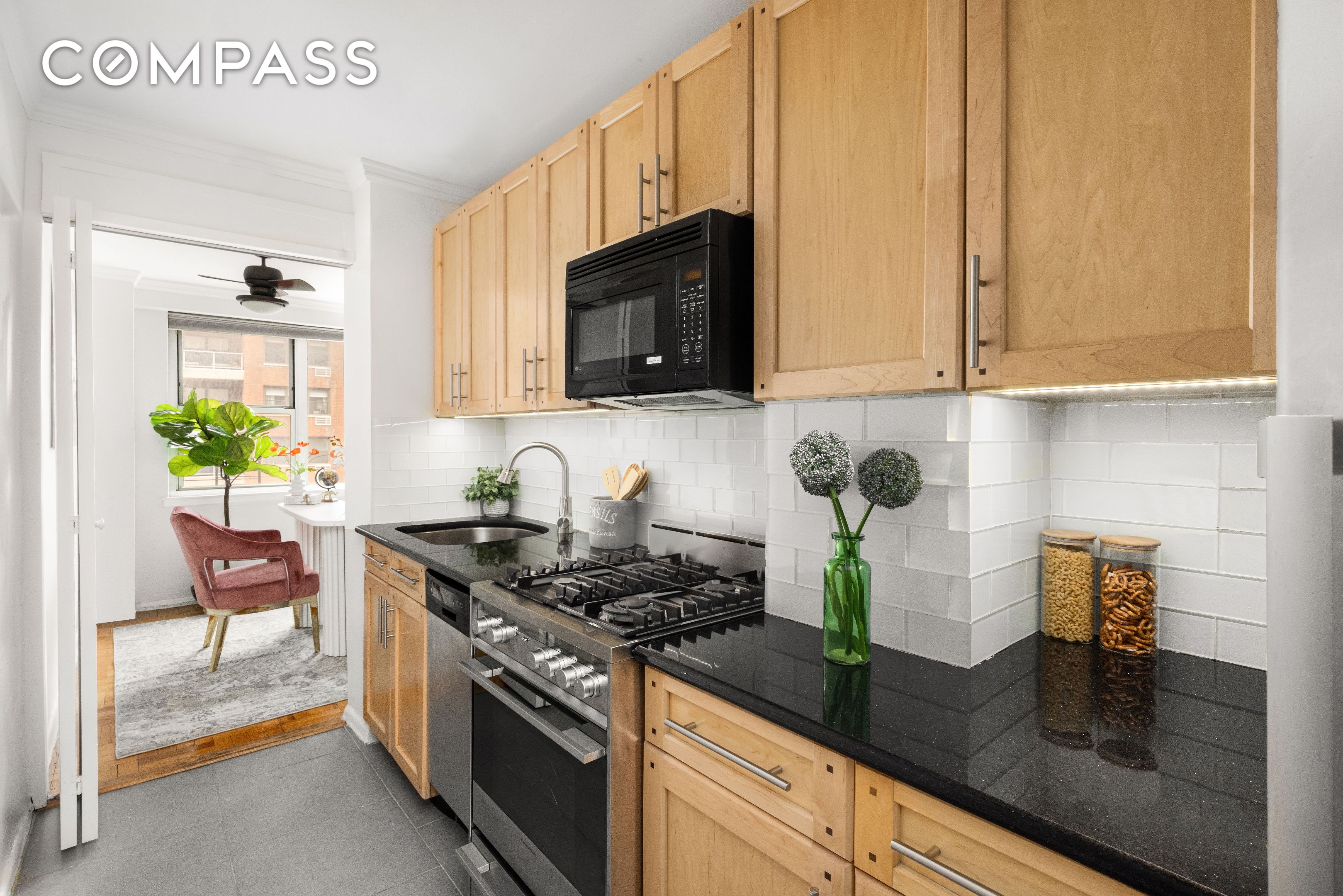 233 E 70th Street 8T